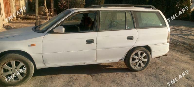 Opel Astra 1995 - 46 000 TMT - Gurbansoltan Eje - img 2