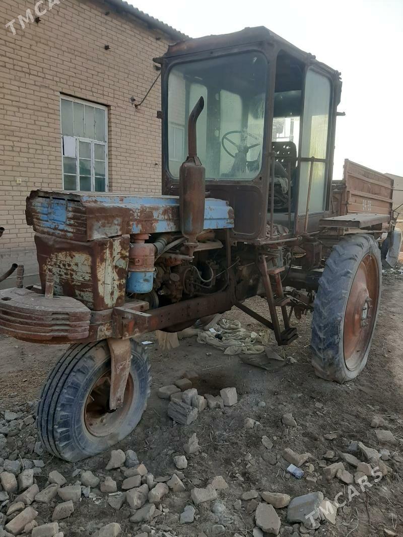 MTZ T-28 1990 - 15 000 TMT - Sakar - img 1