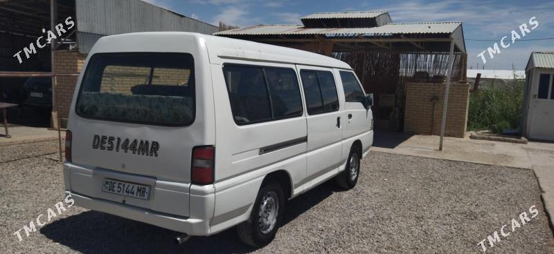 Toyota Hiace 2004 - 90 000 TMT - Мары - img 5