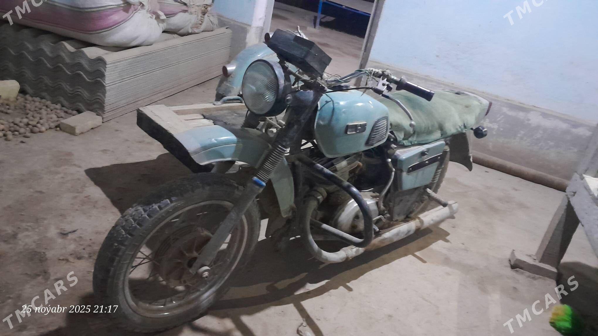 Iž Planeta 4 1995 - 5 000 TMT - Kerki - img 1