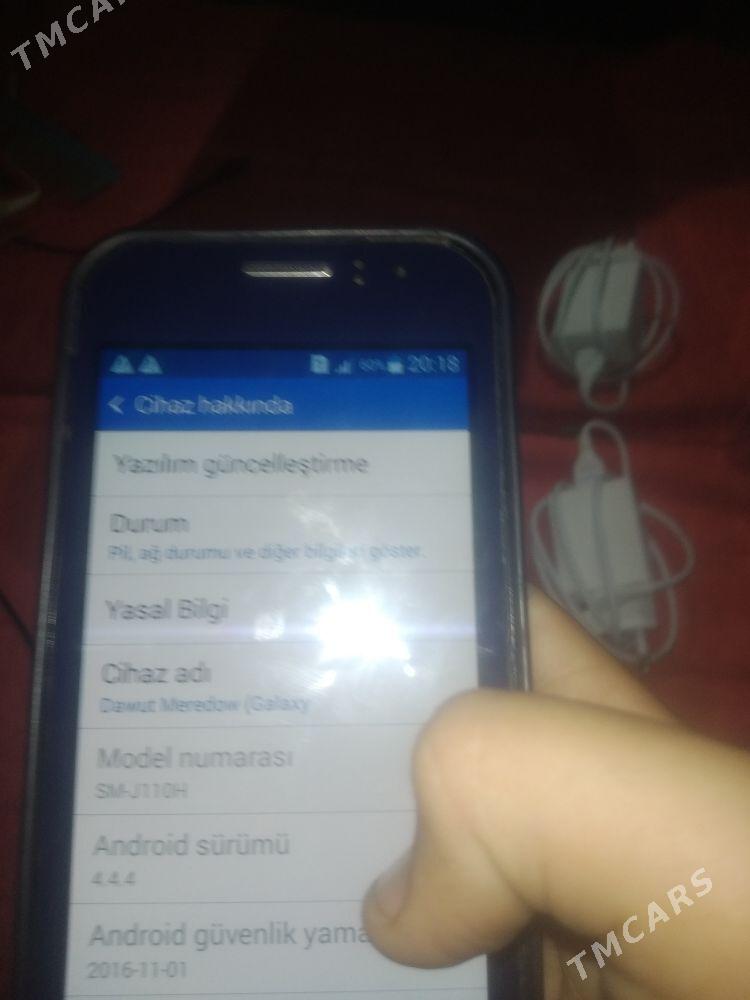 Samsung J1 ACE - Бахарден - img 1