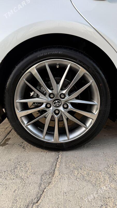Toyota Camry 2019 - 370 000 TMT - Aşgabat - img 9
