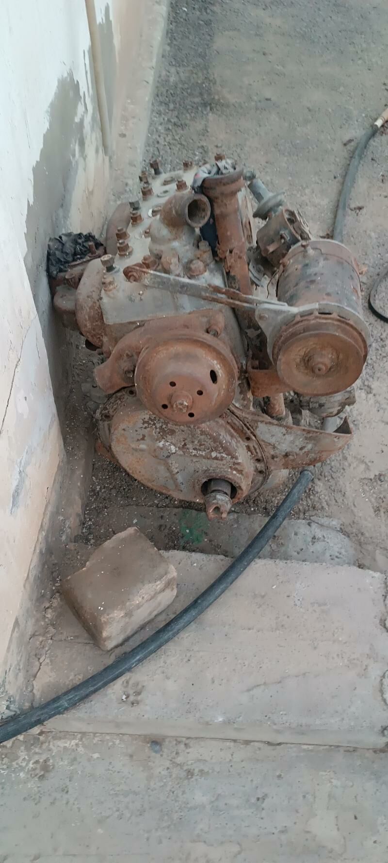 uwaz gaz mator 600 TMT - Бузмеин - img 2