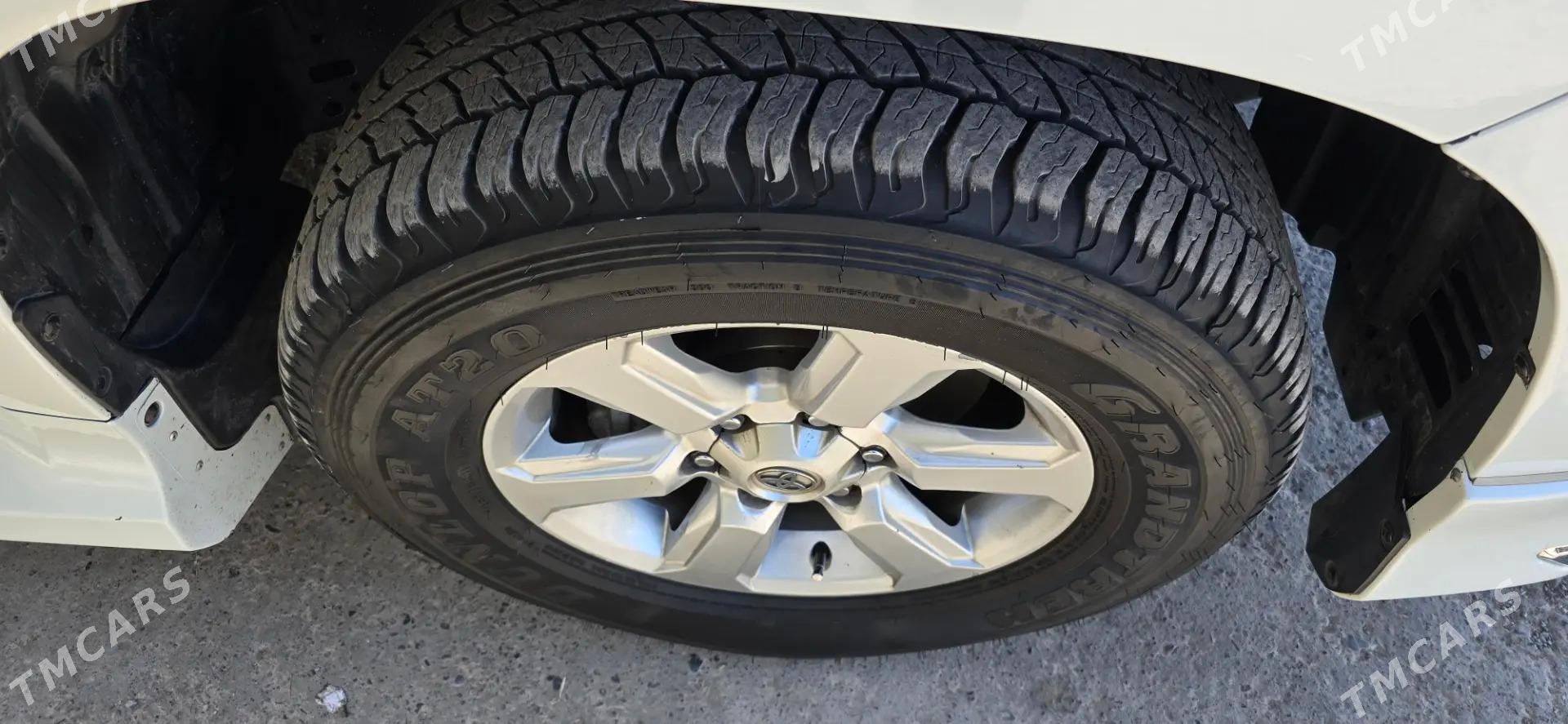 Toyota Land Cruiser Prado 2014 - 580 000 TMT - Türkmenabat - img 8