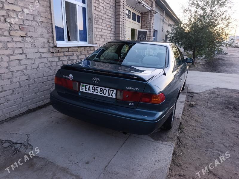 Toyota Camry 2000 - 150 000 TMT - Кёнеургенч - img 2