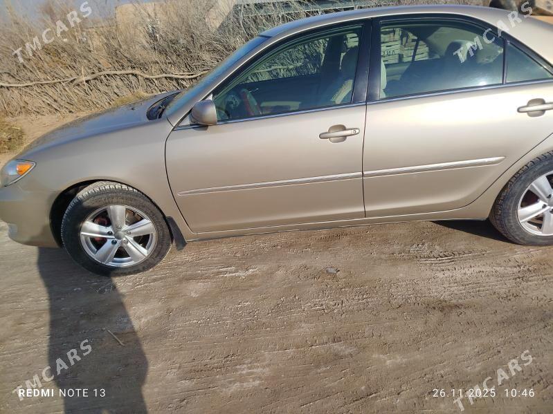 Toyota Camry 2005 - 190 000 TMT - етр. Туркменбаши - img 4