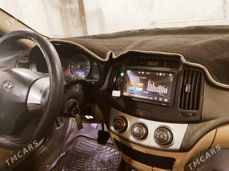 Hyundai Elantra 2010 - 120 000 TMT - Туркменабат - img 9