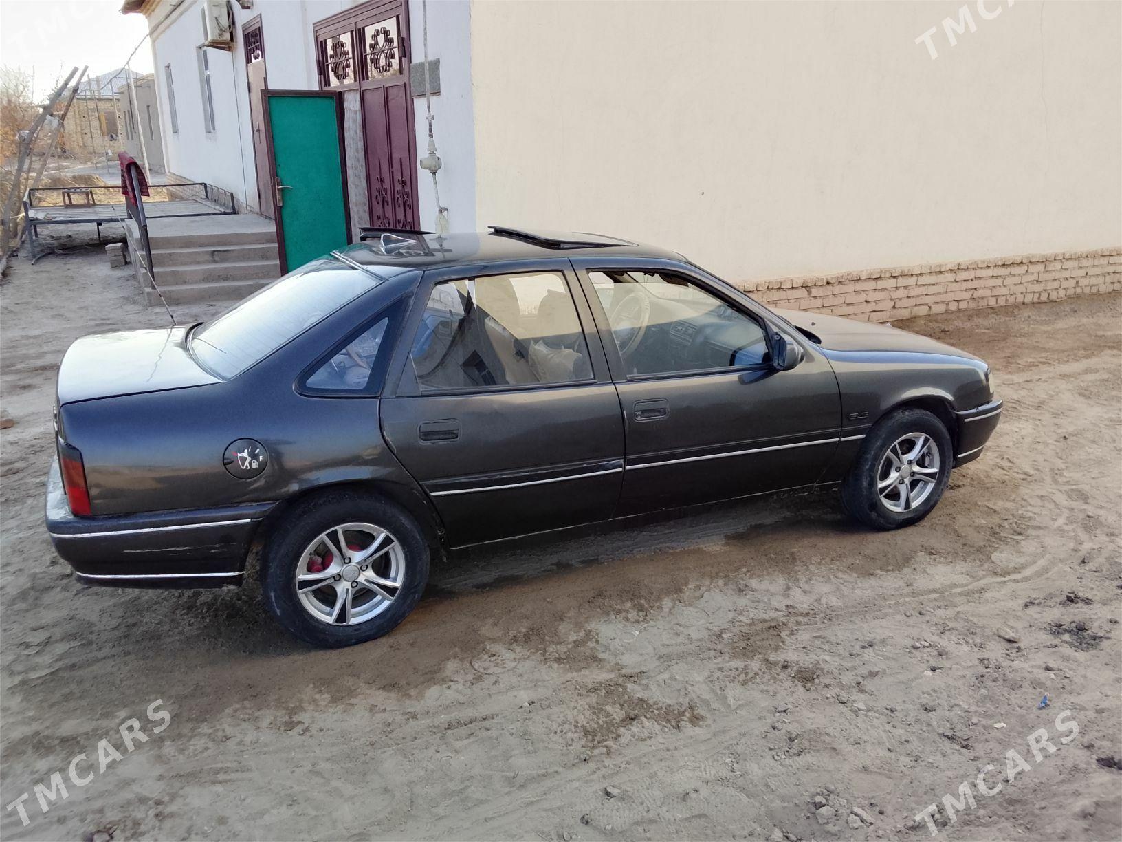 Opel Vectra 1990 - 30 000 TMT - Дашогуз - img 4