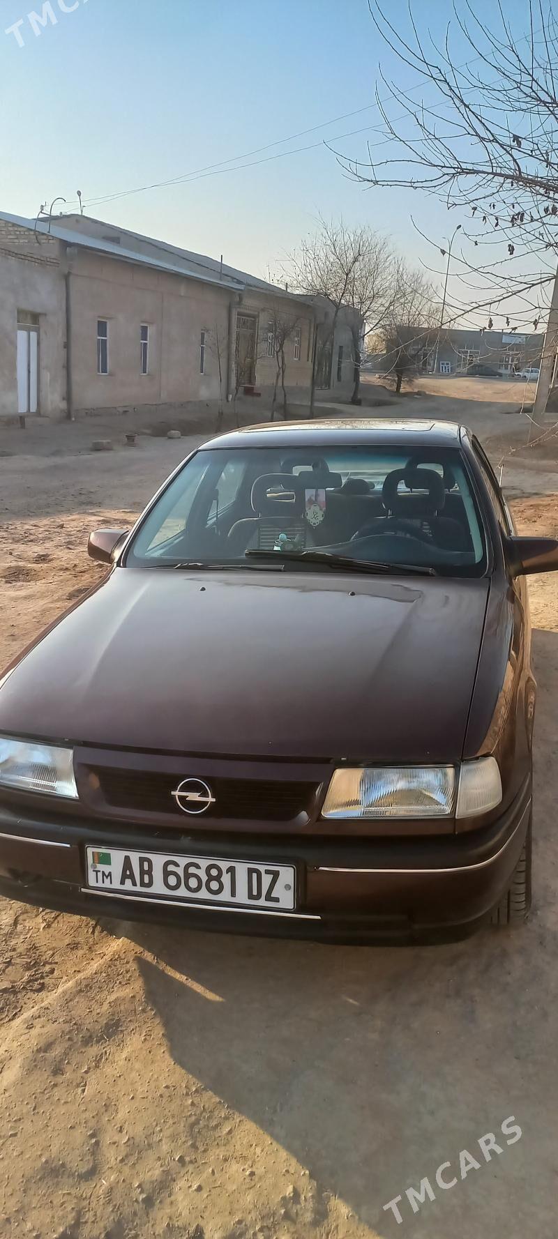 Opel Vectra 1993 - 40 000 TMT - Gubadag - img 4