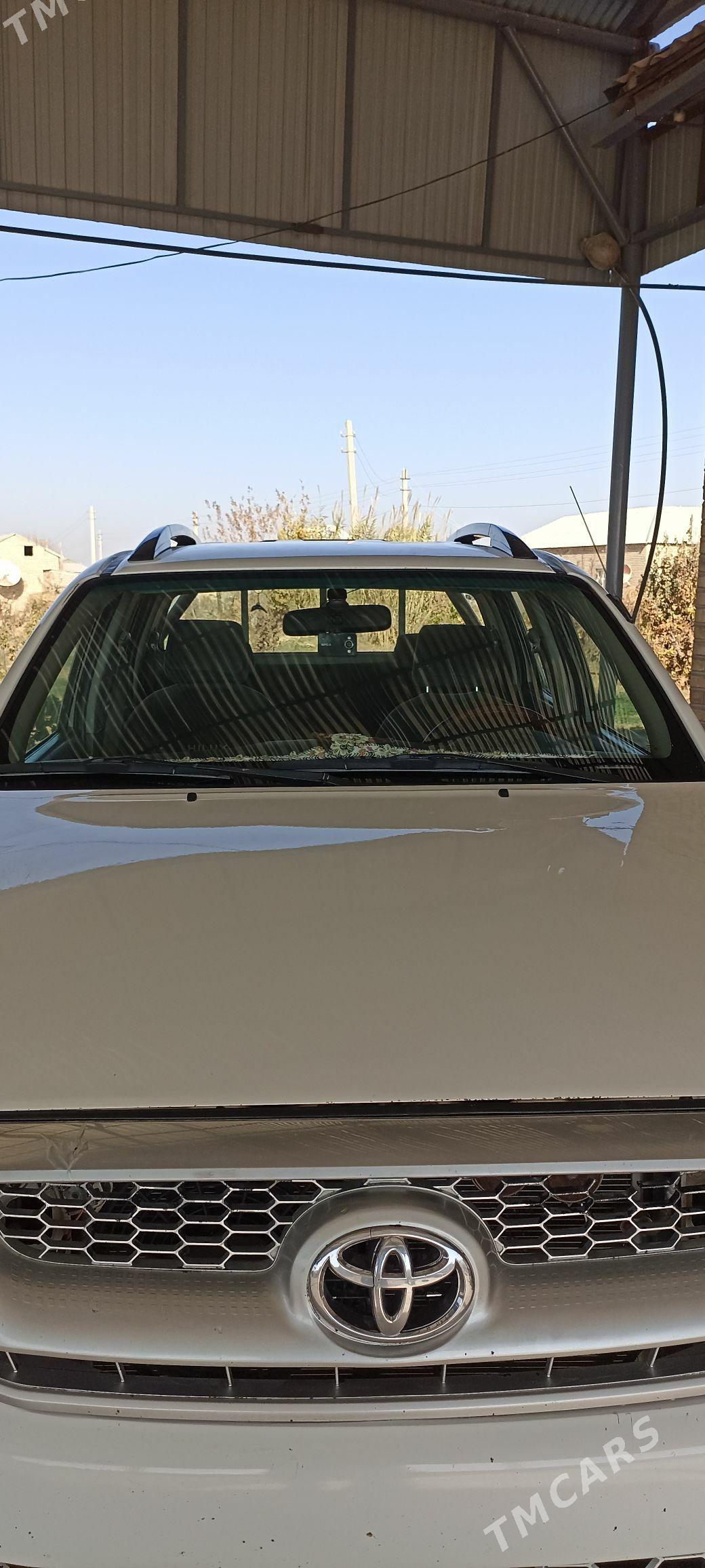 Toyota Hilux 2007 - 250 000 TMT - Babadaýhan - img 2