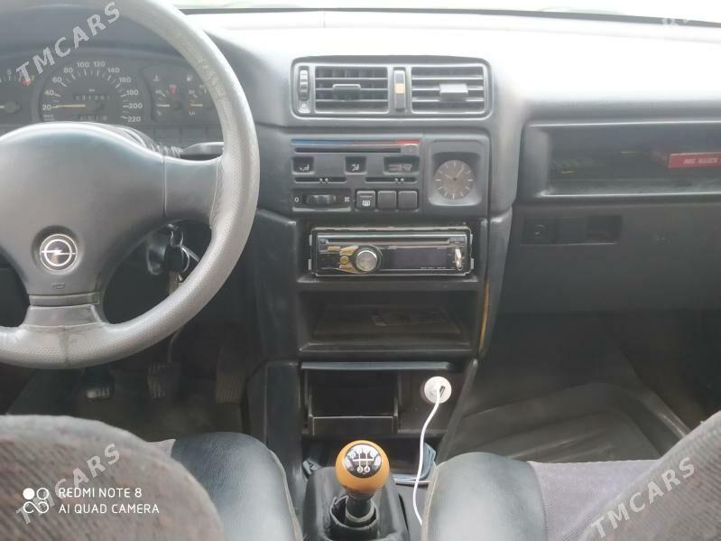 Opel Vectra 1995 - 36 000 TMT - Balkanabat - img 3