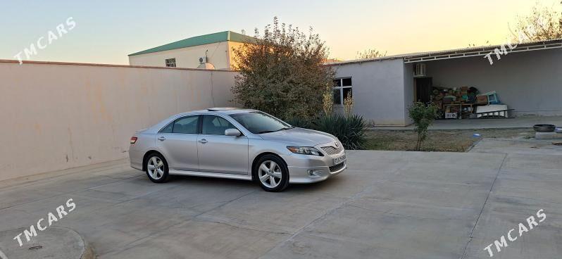 Toyota Camry 2011 - 245 000 TMT - Бахарден - img 2