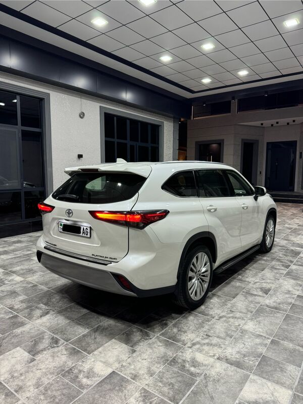 Toyota Highlander 2021 - 890 000 TMT - Ашхабад - img 4