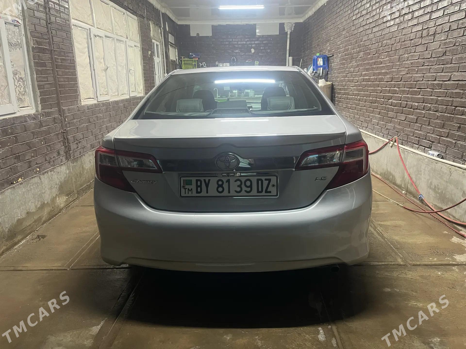 Toyota Camry 2012 - 250 000 TMT - Кёнеургенч - img 2