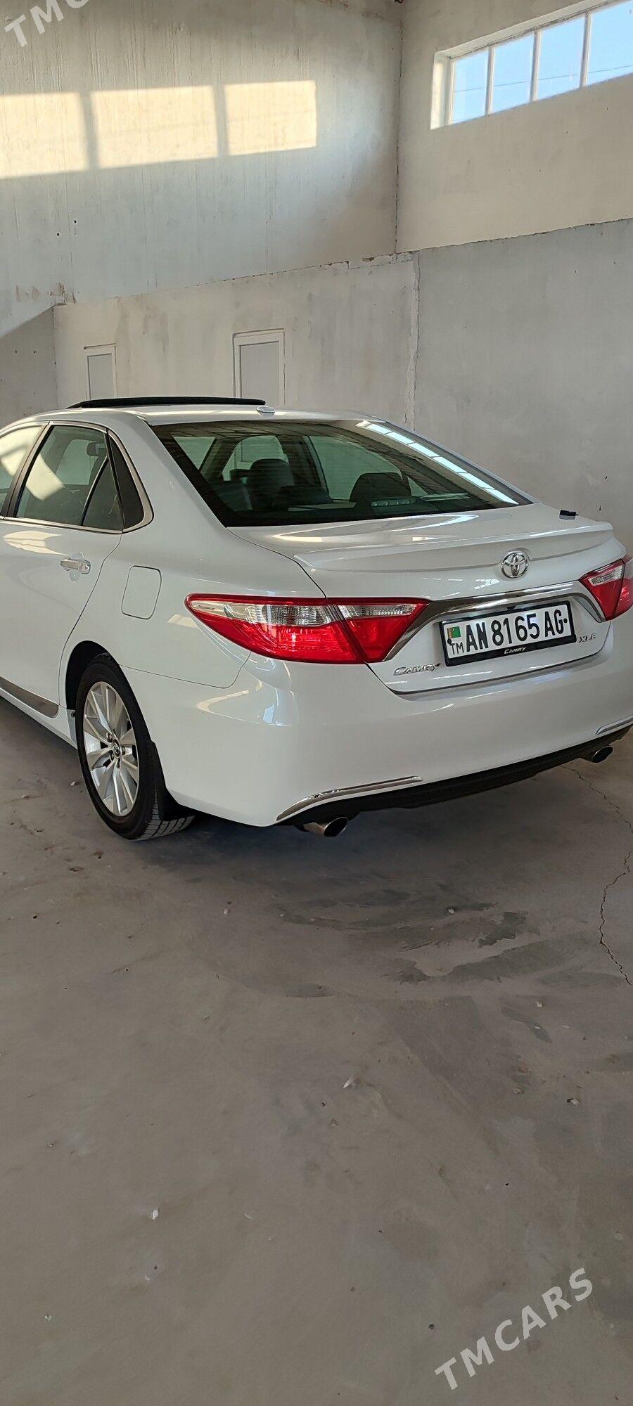 Toyota Camry 2017 - 320 000 TMT - Aşgabat - img 3
