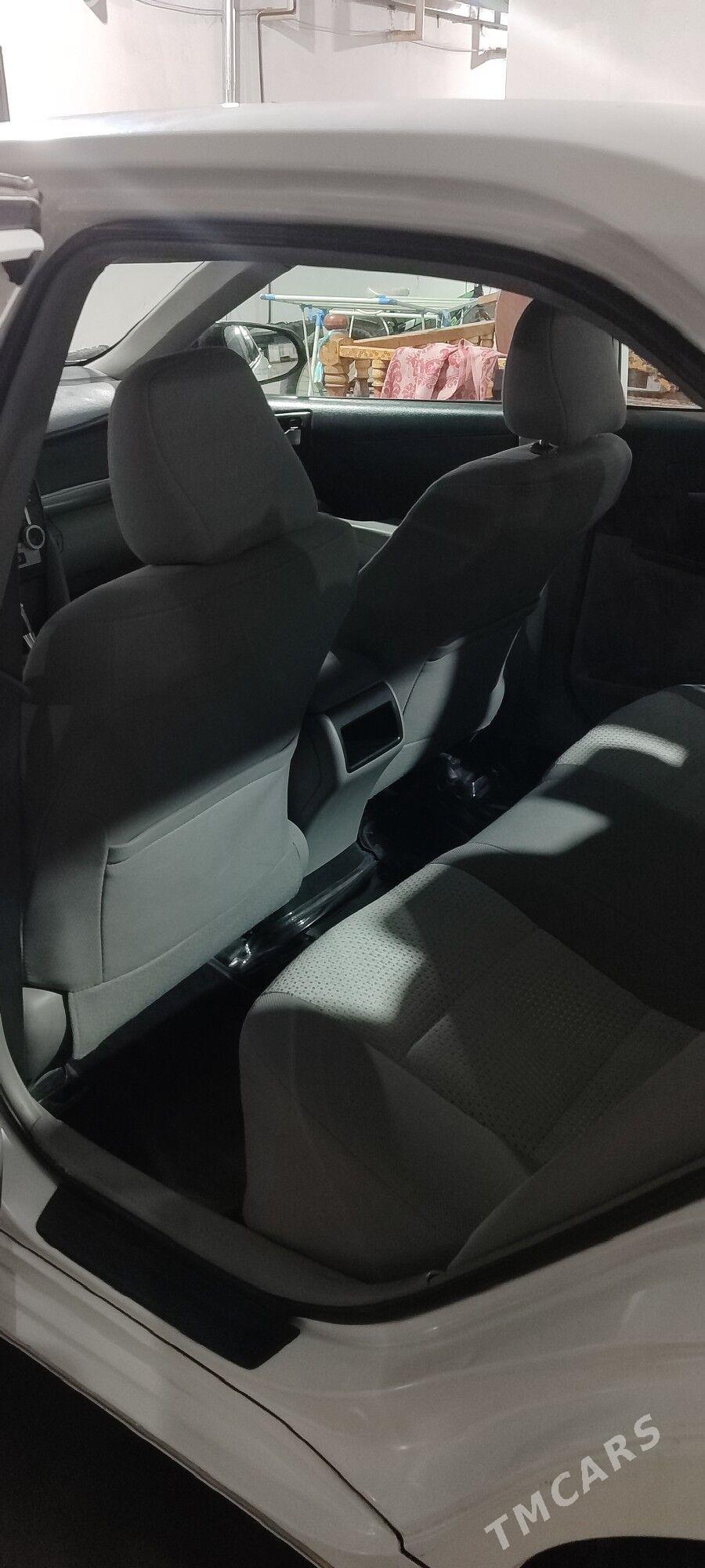 Toyota Camry 2013 - 220 000 TMT - Кипджак - img 3