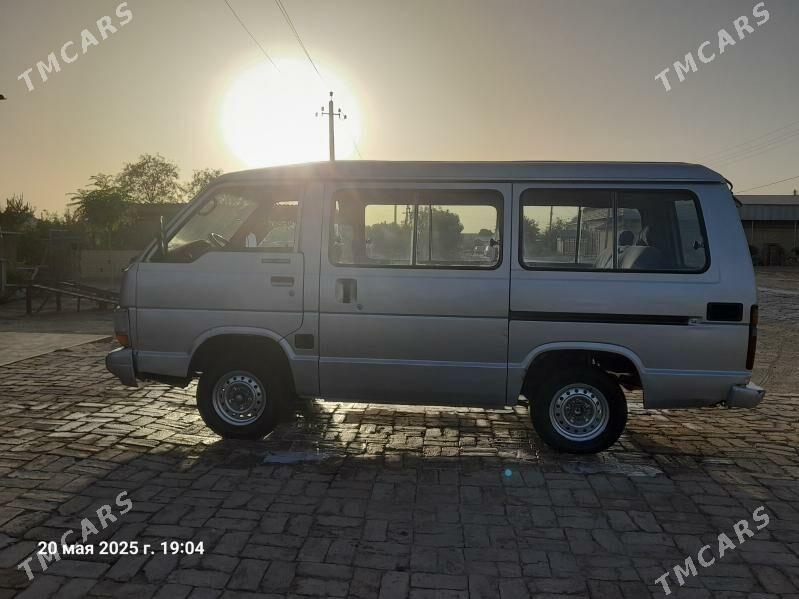 Toyota Hiace 1989 - 35 000 TMT - Сакарчага - img 3