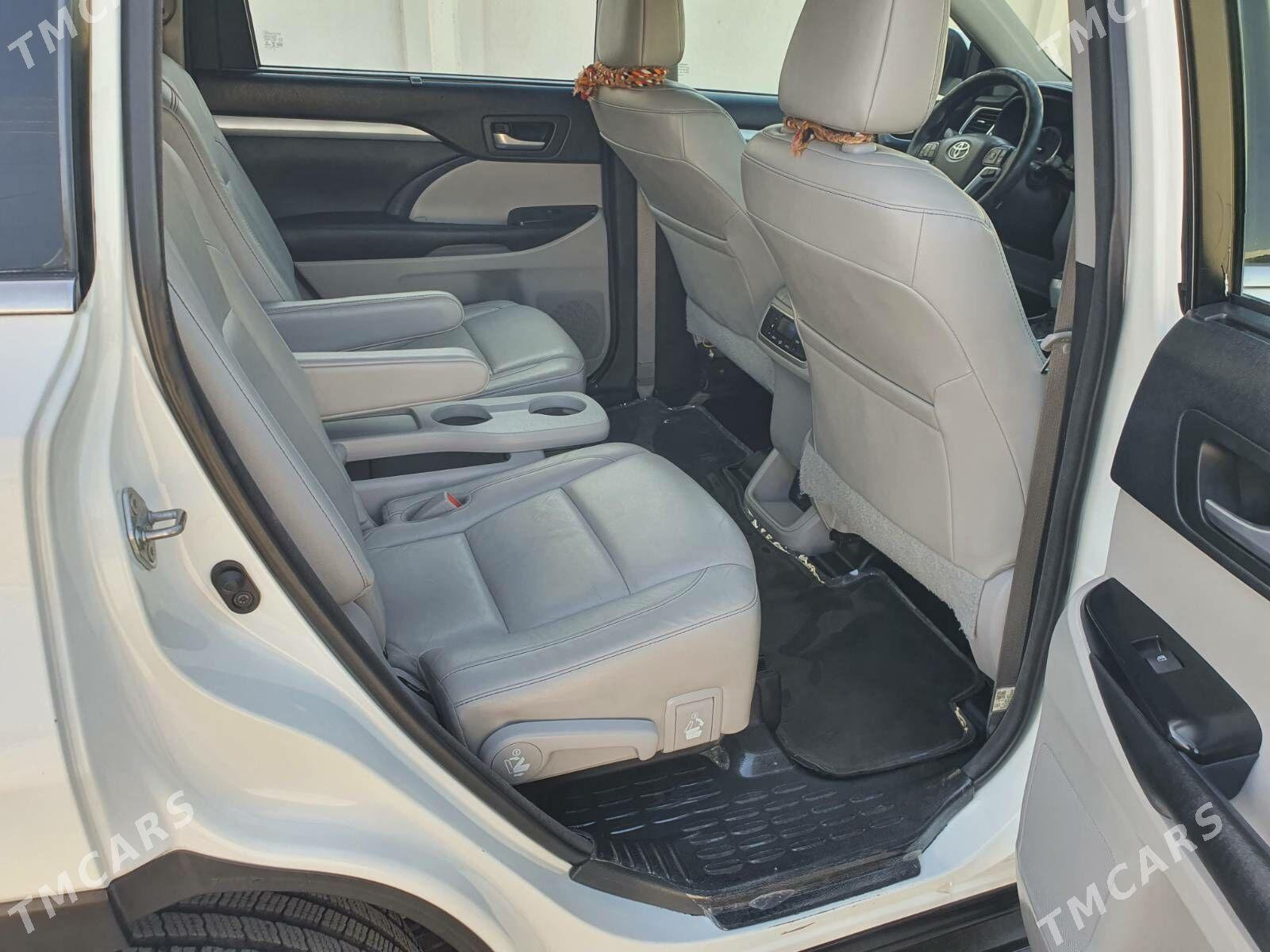 Toyota Highlander 2018 - 530 000 TMT - Мары - img 6