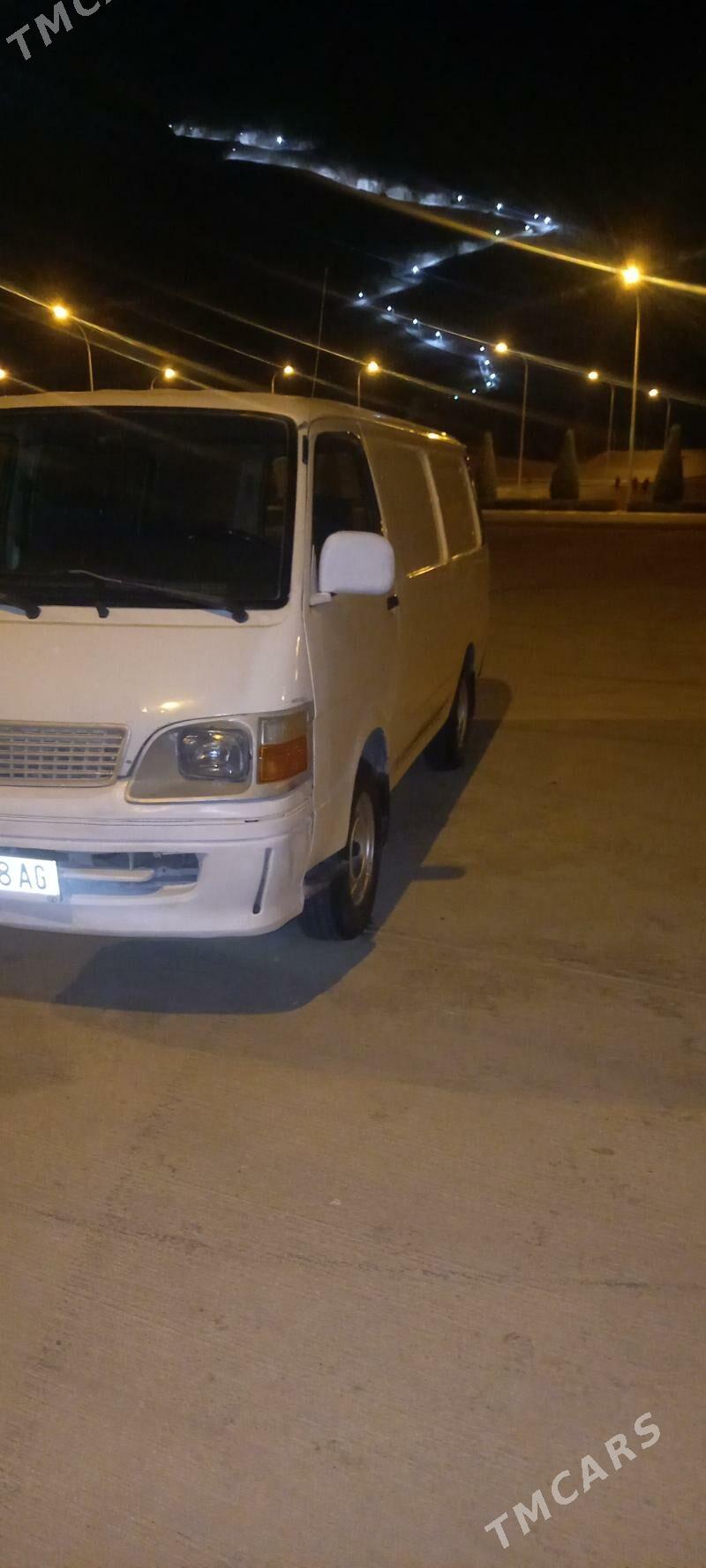 Toyota Hiace 2004 - 105 000 TMT - Багир - img 5
