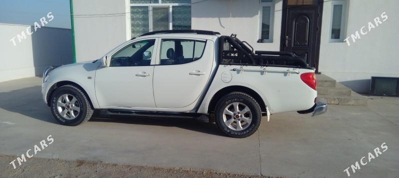 Mitsubishi L200 2013 - 155 000 TMT - Bäherden - img 6