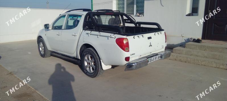 Mitsubishi L200 2013 - 155 000 TMT - Bäherden - img 5