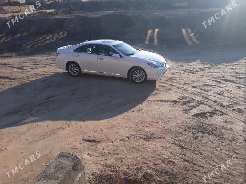 Lexus ES 2011 - 260 000 TMT - Фарап - img 6