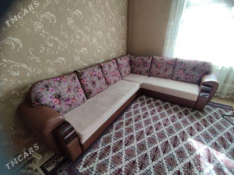 Ugalok diwan - Гуртли - img 1