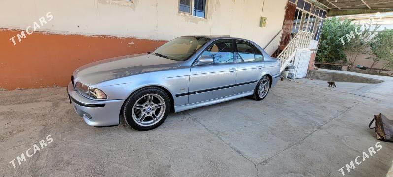 BMW E39 2002 - 120 000 TMT - Байрамали - img 3