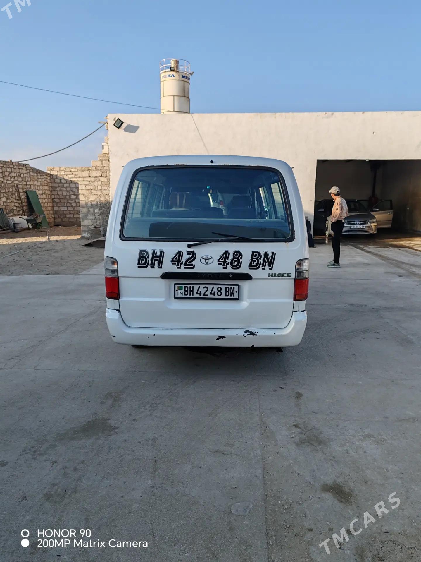 Toyota Hiace 2004 - 110 000 TMT - Хазар - img 2