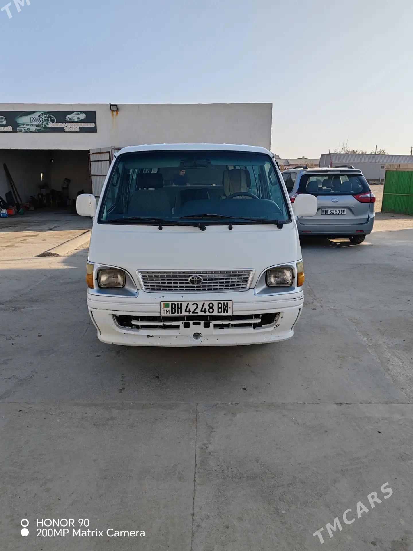 Toyota Hiace 2004 - 110 000 TMT - Хазар - img 3