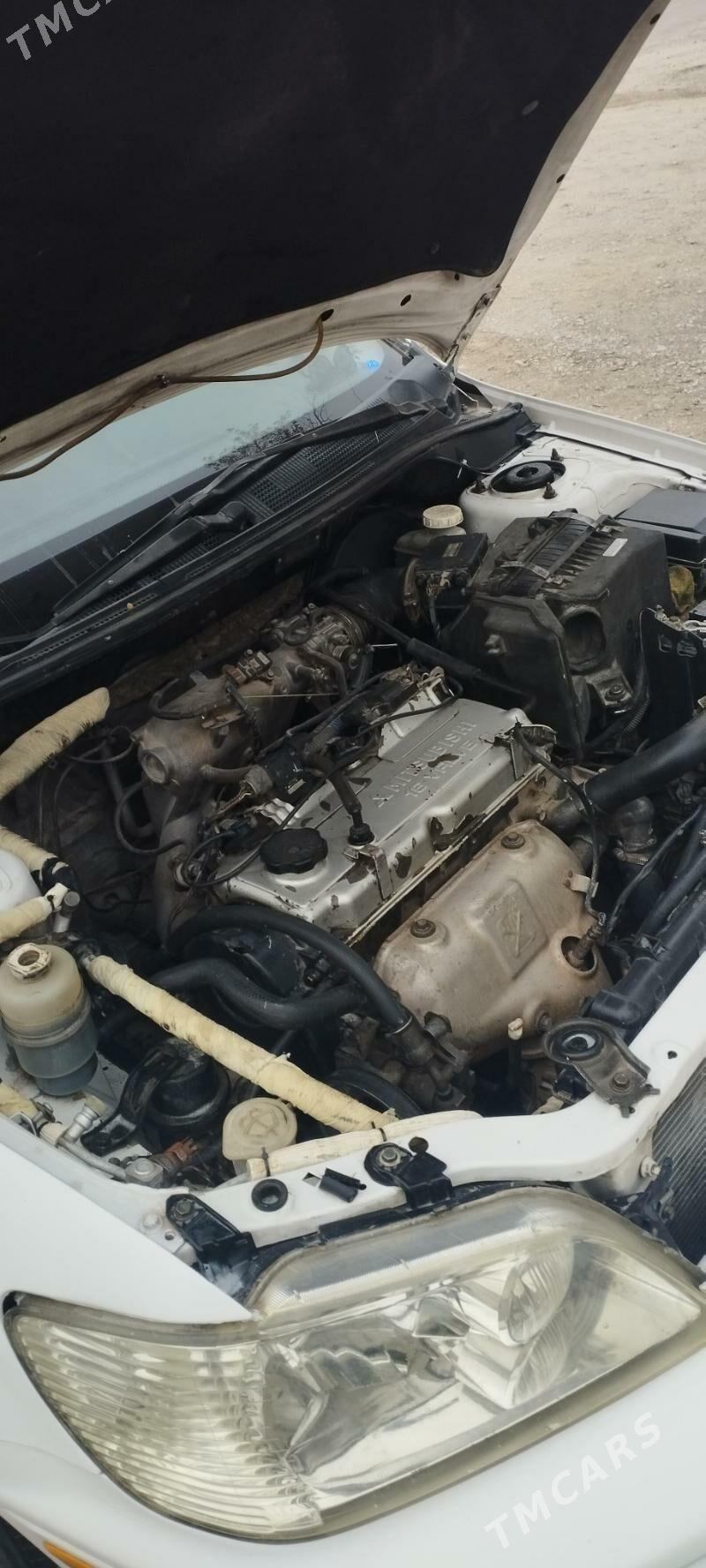 Mitsubishi Lancer 2002 - 62 000 TMT - Balkanabat - img 8