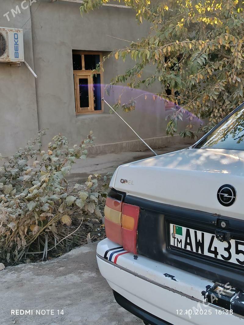 Opel Vectra 1992 - 25 000 TMT - Кёнеургенч - img 2