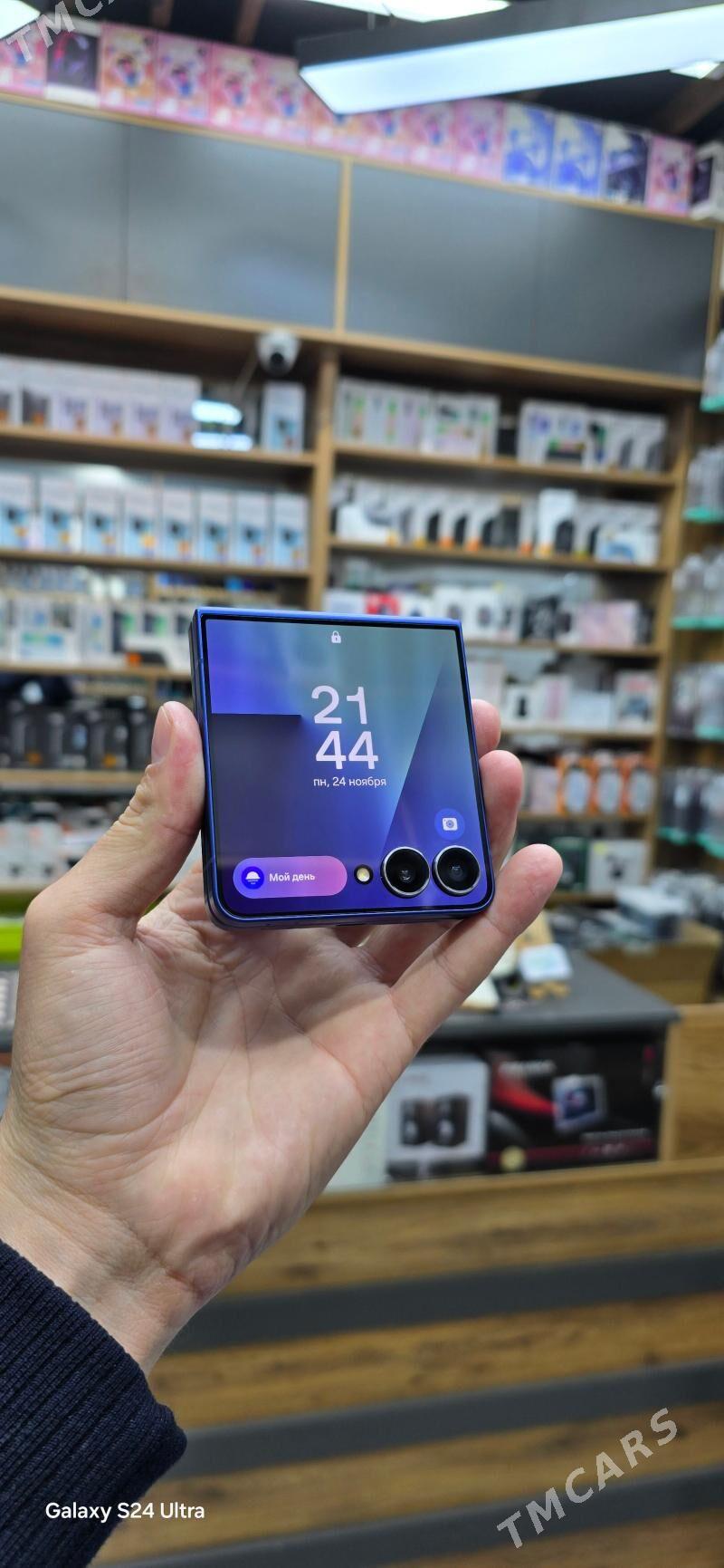 SAMSUNG Z FLIP 7 256GB - Ашхабад - img 1