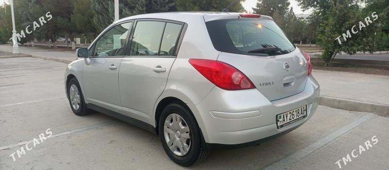 Nissan Versa 2010 - 128 000 TMT - 11 мкр - img 4