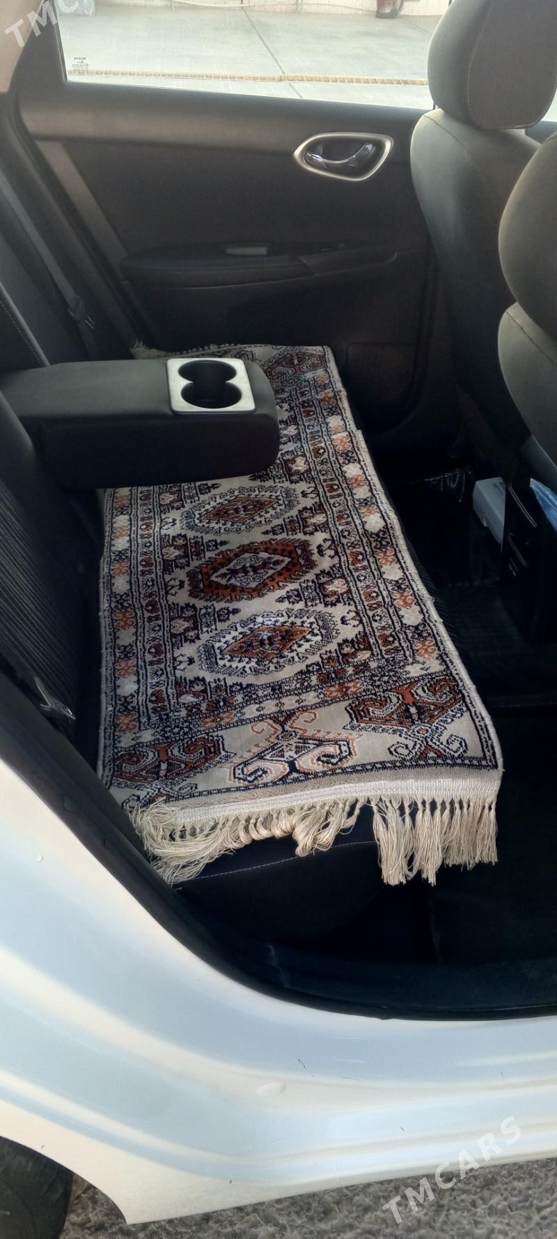 Nissan Sentra 2017 - 165 000 TMT - Бузмеин - img 8