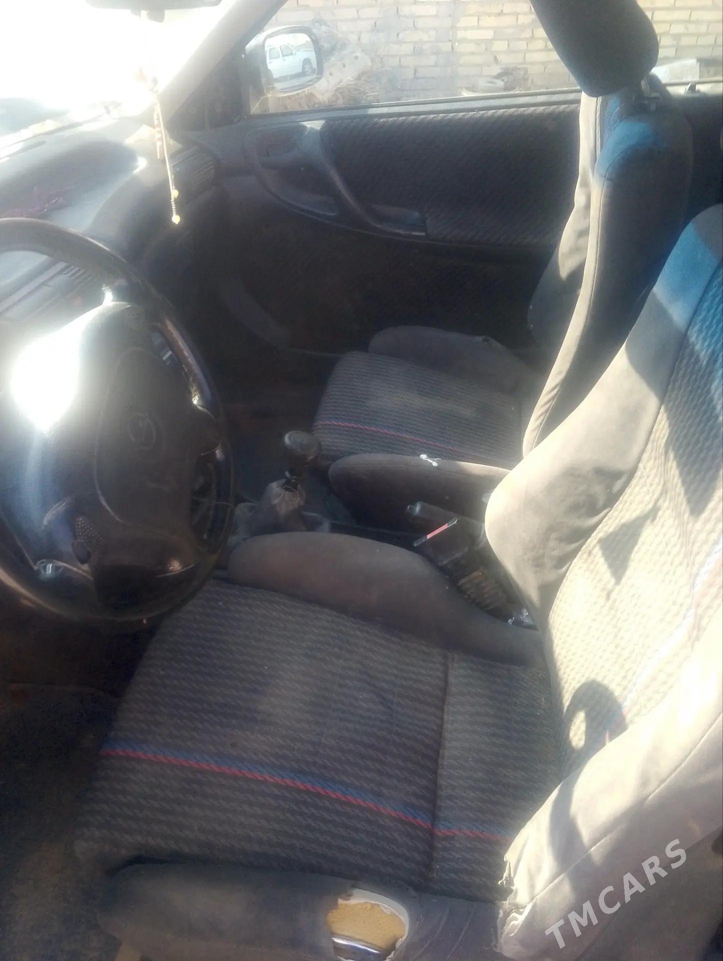 Opel Omega 2000 - 28 500 TMT - Халач - img 3