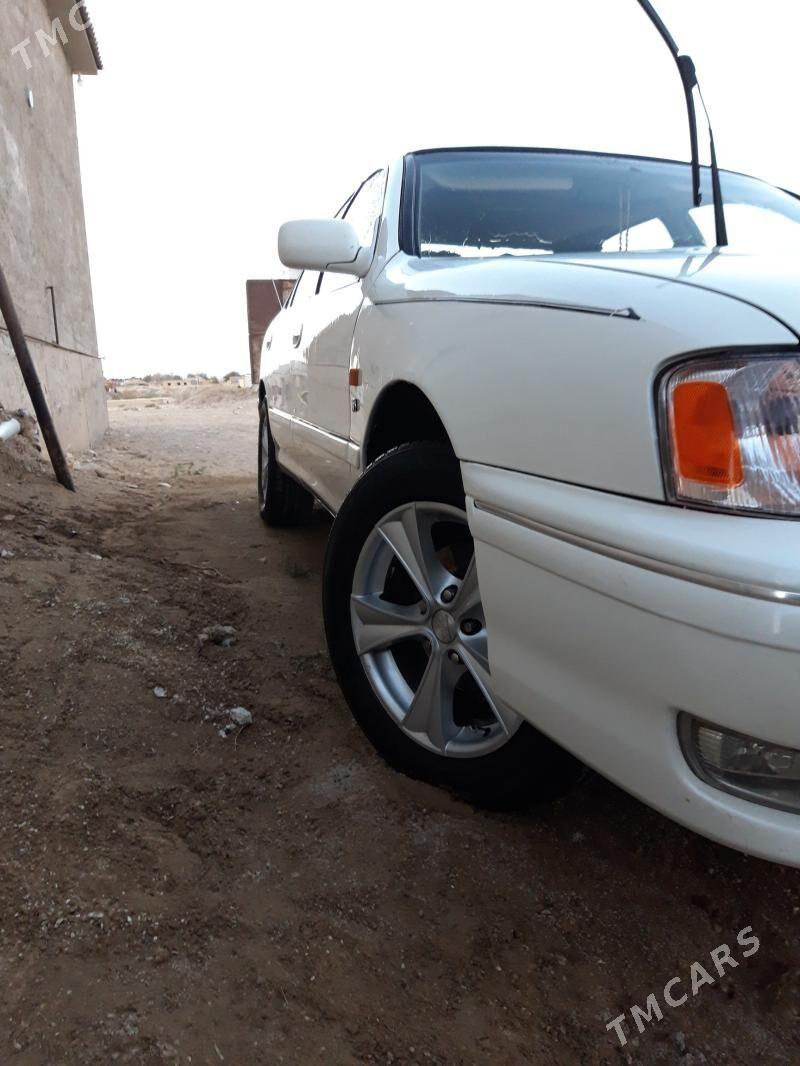 Toyota Avalon 1996 - 120 000 TMT - Jebel - img 1