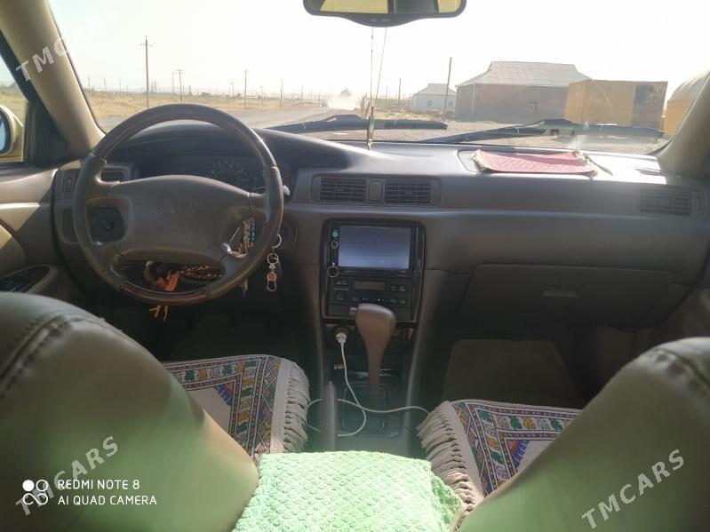 Toyota Camry 2001 - 157 000 TMT - Серхетабат (Кушка) - img 5