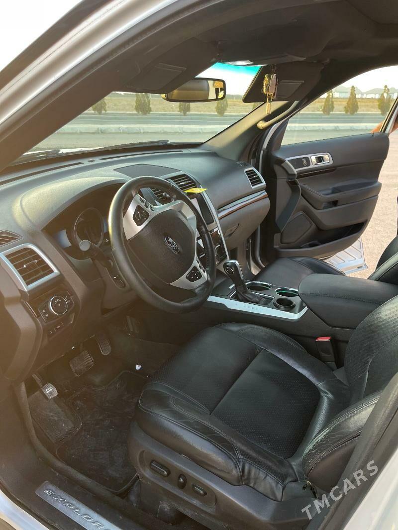 Ford Explorer 2014 - 260 000 TMT - Балканабат - img 4