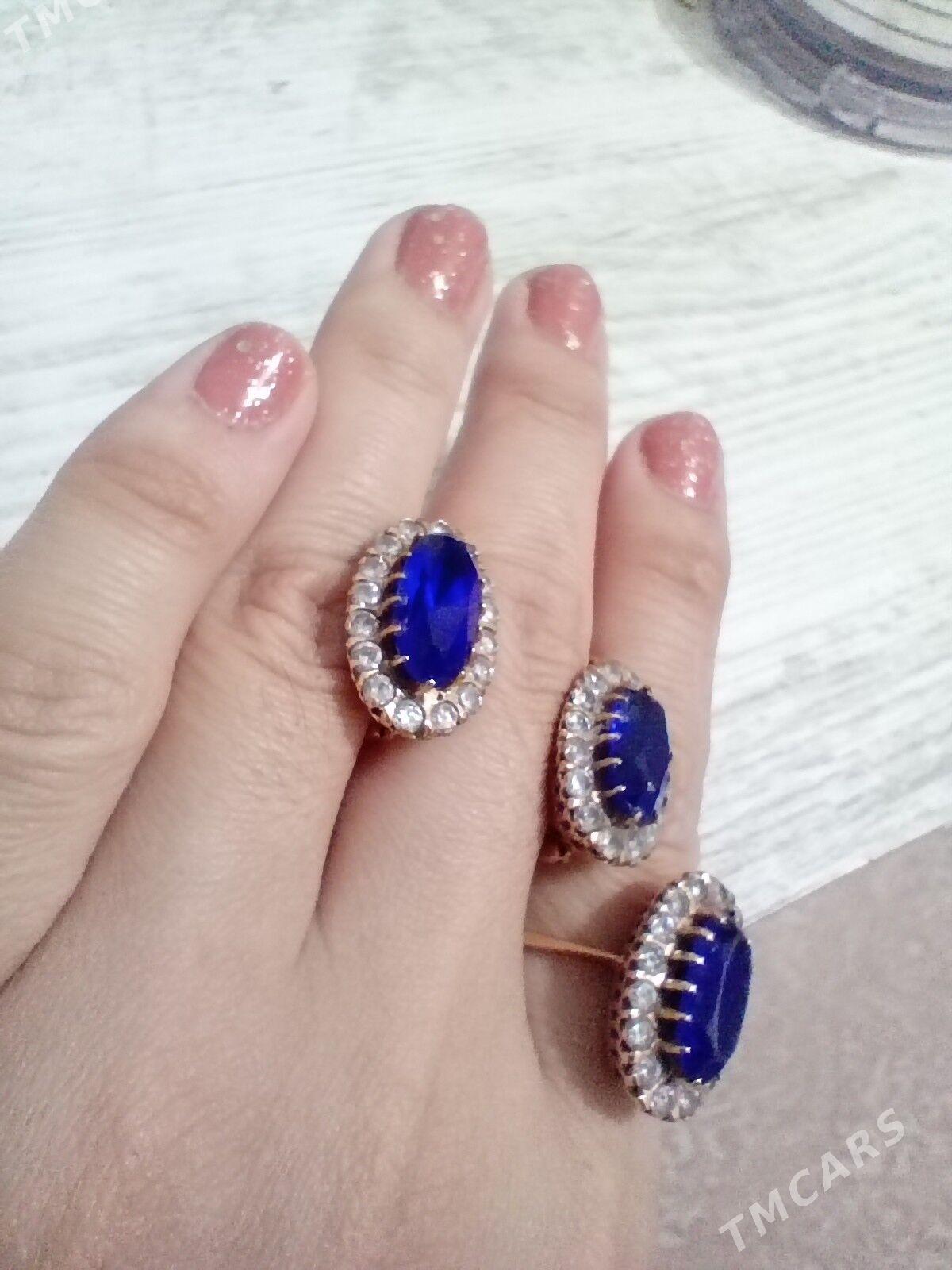 GyzyL kompLekt - Туркменбаши - img 1