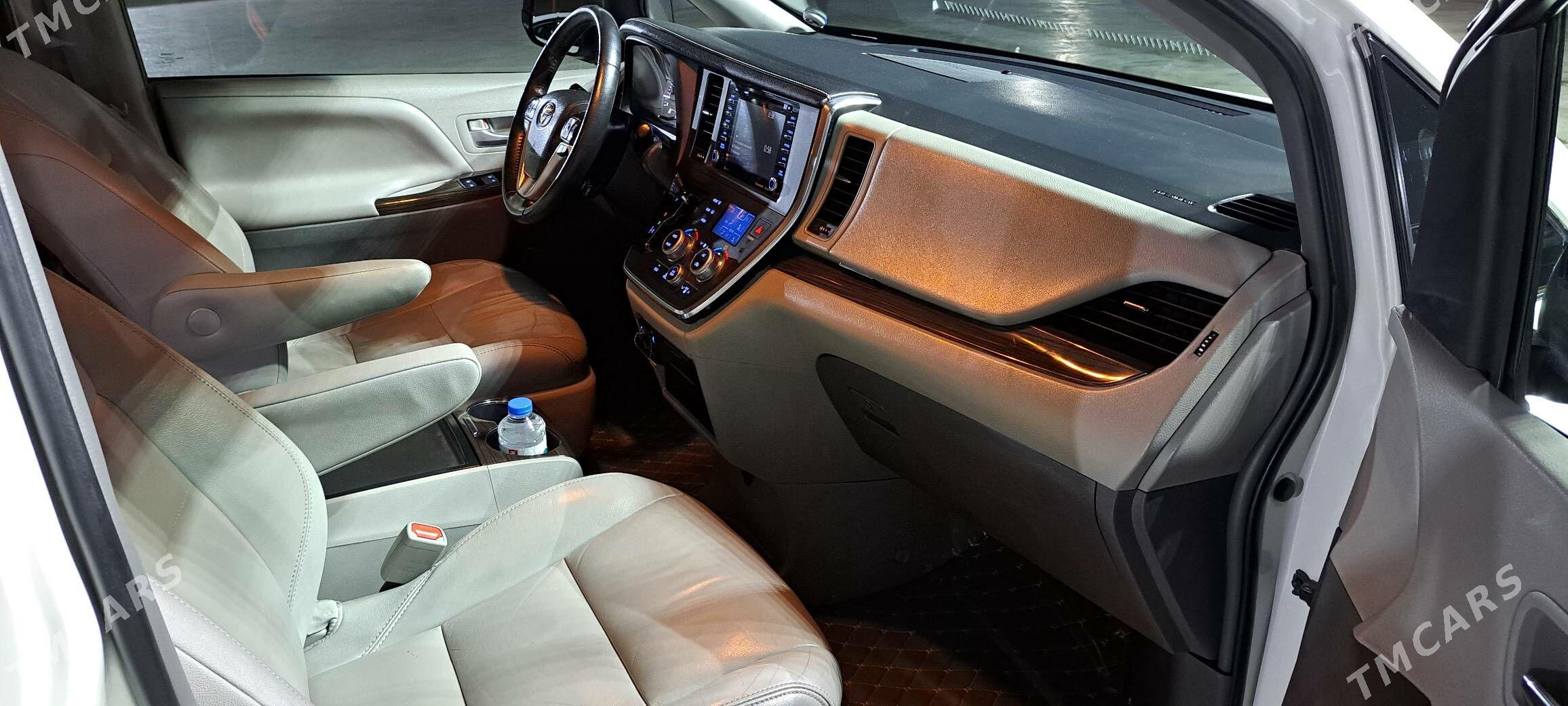 Toyota Sienna 2018 - 369 000 TMT - Ашхабад - img 5