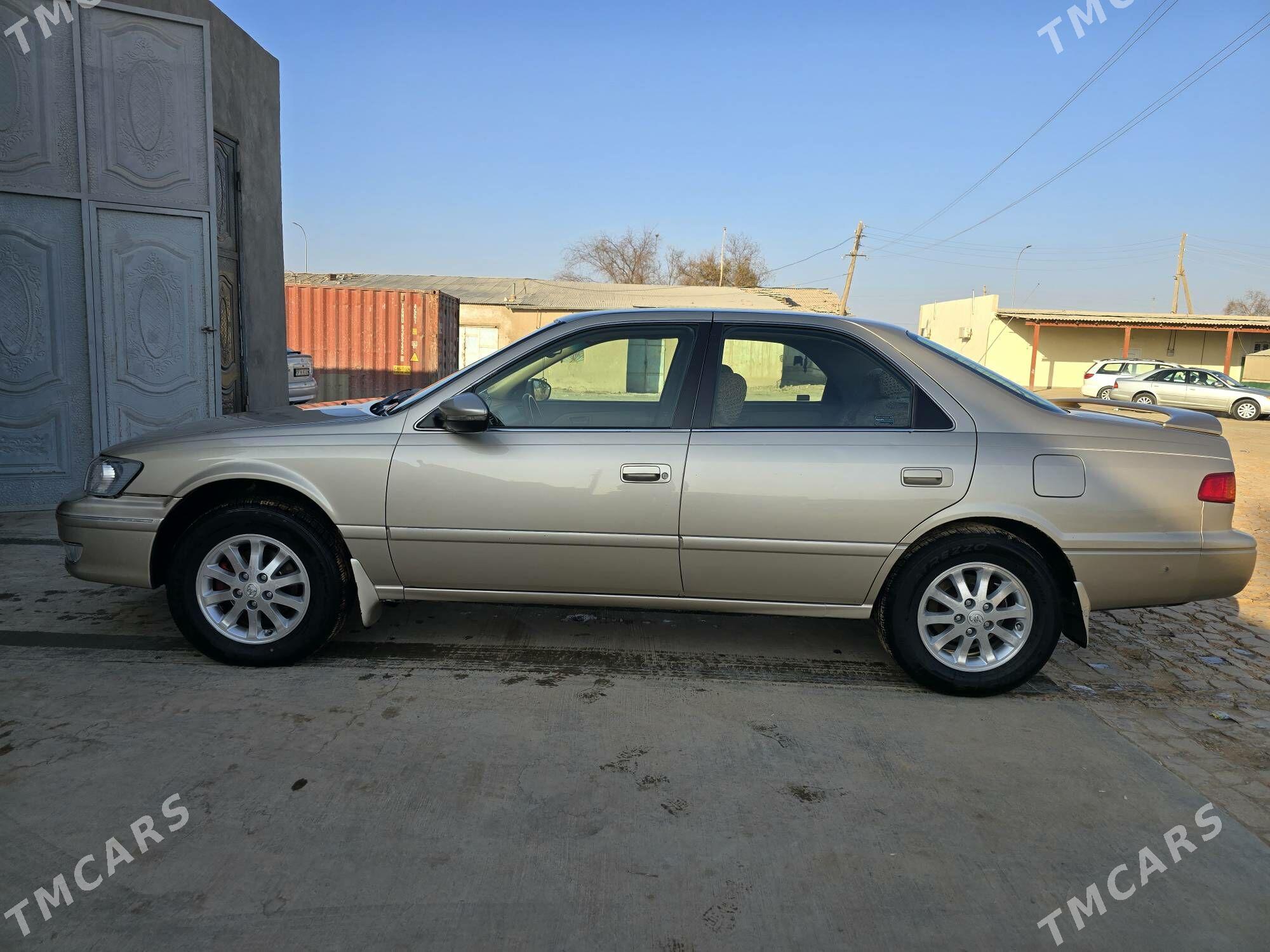 Toyota Camry 2000 - 180 000 TMT - Гурбансолтан Едже - img 4