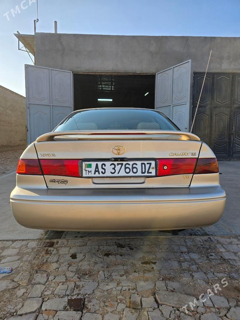 Toyota Camry 2000 - 180 000 TMT - Гурбансолтан Едже - img 6