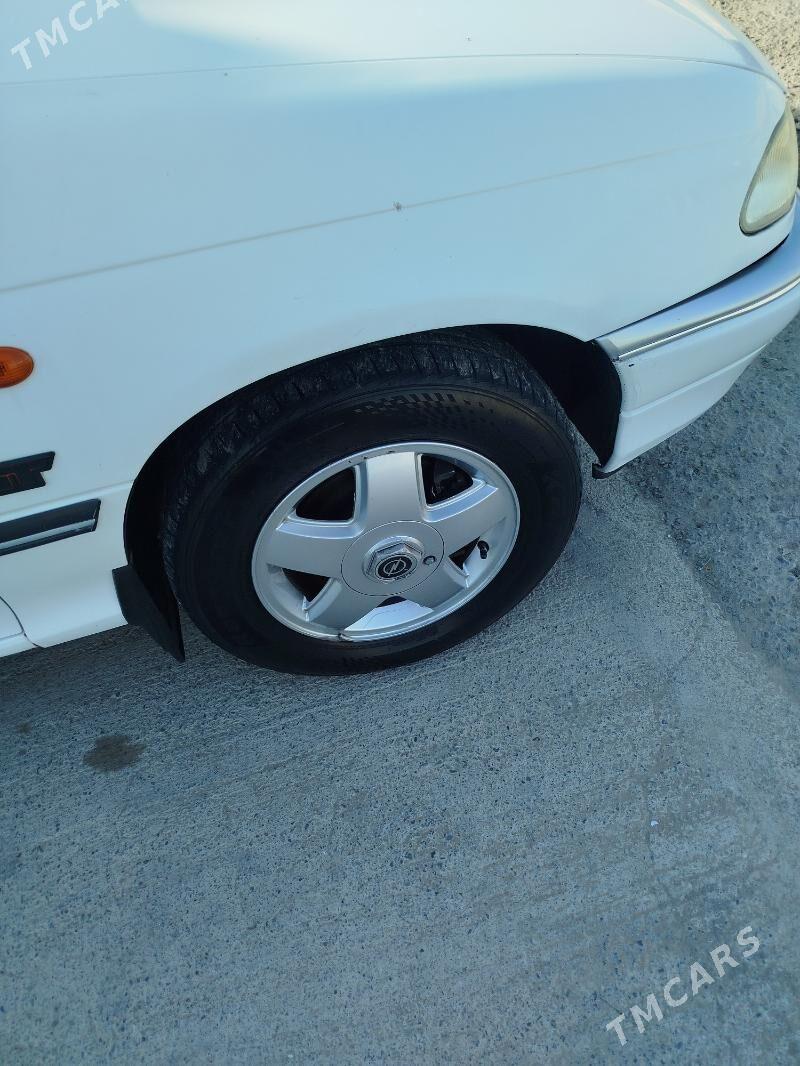 Opel Astra 1994 - 50 000 TMT - Ак-Бугдайский этрап - img 9