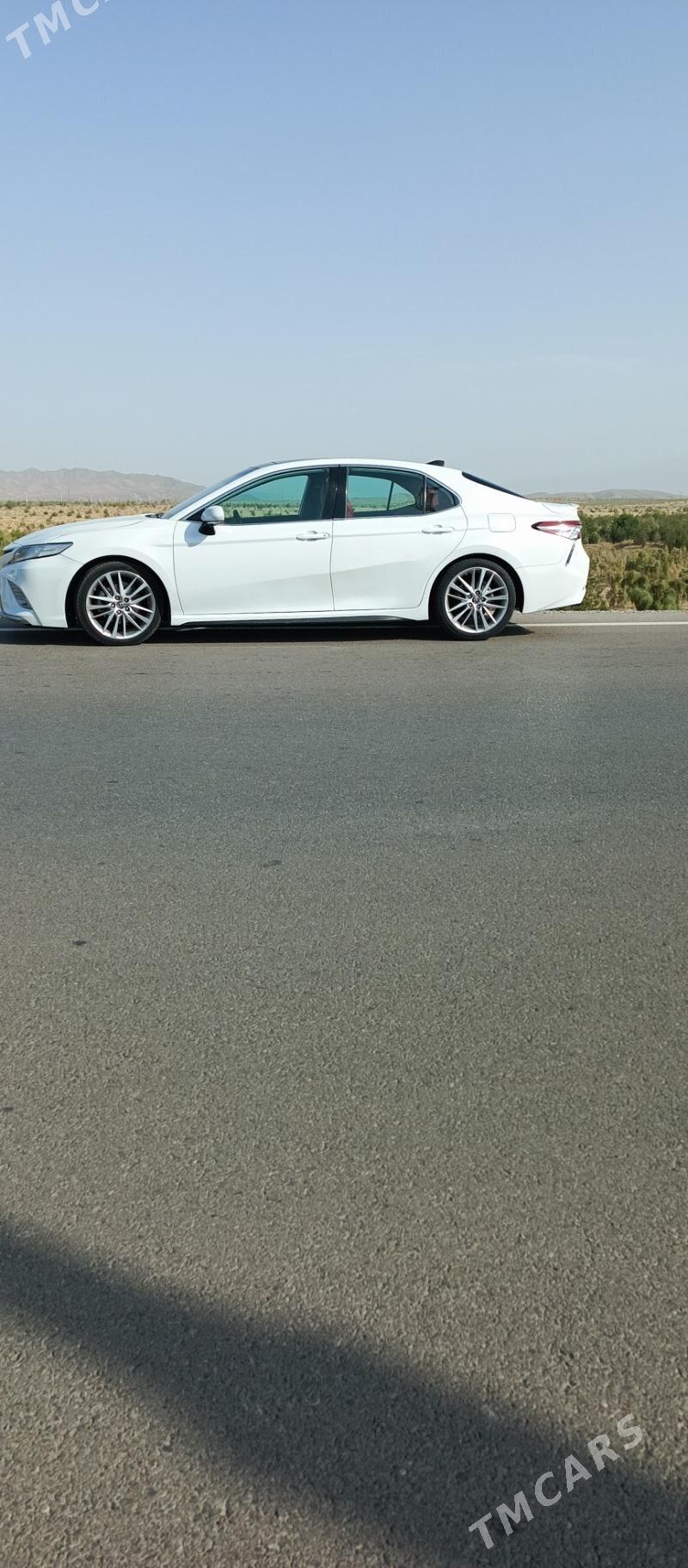 Toyota Camry 2019 - 335 000 TMT - Ашхабад - img 9