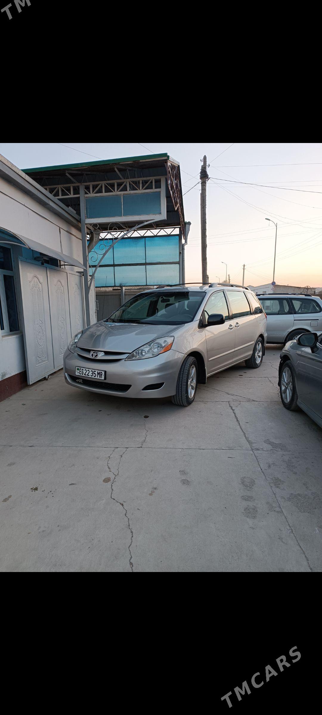 Toyota Sienna 2006 - 250 000 TMT - Mary - img 3