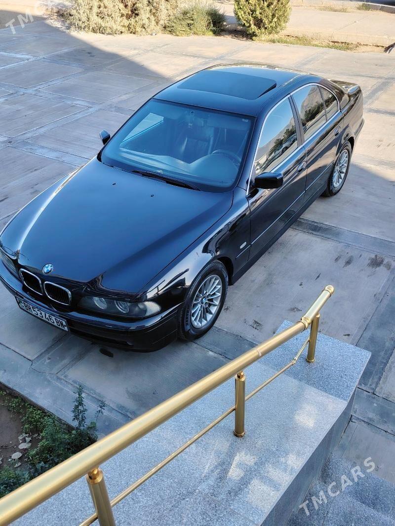 BMW E39 1999 - 139 000 TMT - Балканабат - img 3