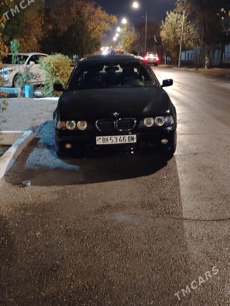 BMW E39 1999 - 139 000 TMT - Балканабат - img 4