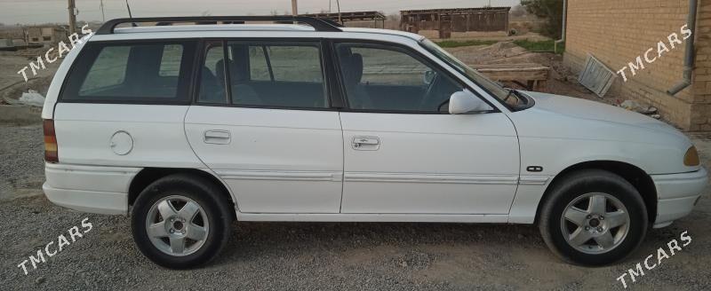 Opel Astra 1995 - 42 000 TMT - Мары - img 3