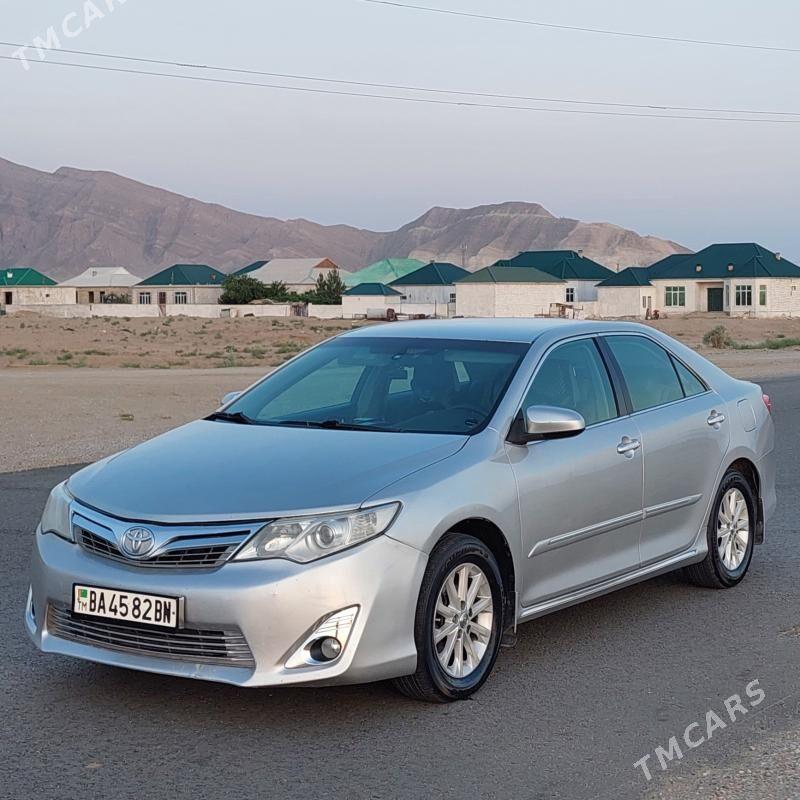 Toyota Camry 2012 - 185 000 TMT - Джебел - img 6